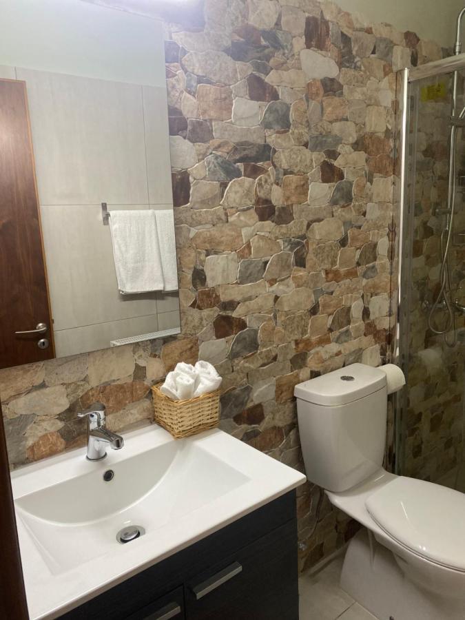 Diamond Stone Wooden Guest House Chandria Exterior foto